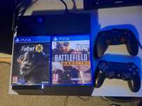 Playstation 4 + 2 игри