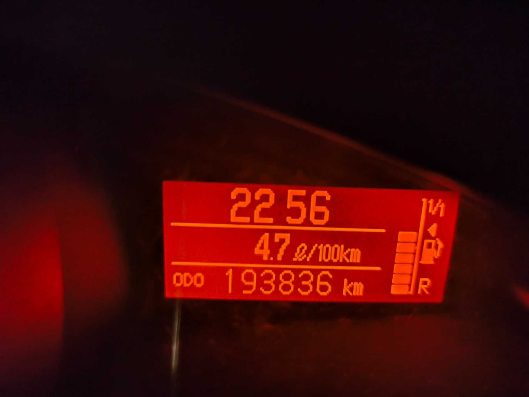 Toyota Verso 7 места Камера 17 инча джанти Навигация