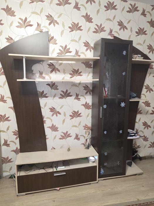Продавам холна секция
