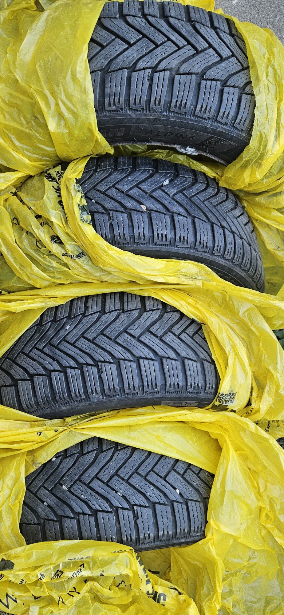 205/55/16 michelin alpin 6 dot 3620 7мм 4 боя