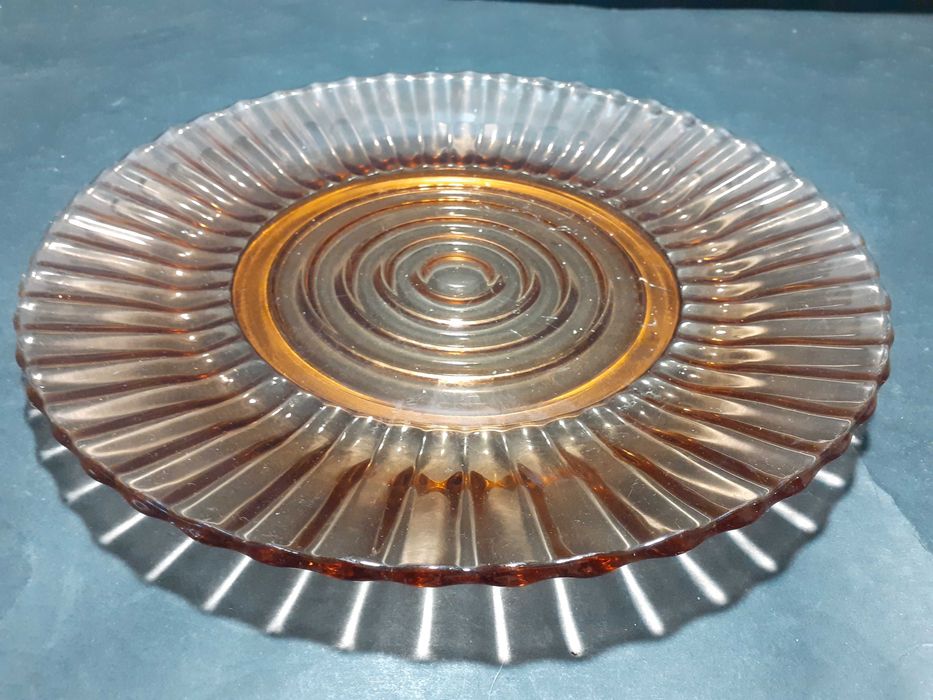 Плато винтидж 70-те, за сладкиши.Тонирано стъкло.Чехия.2 броя.Отлични.