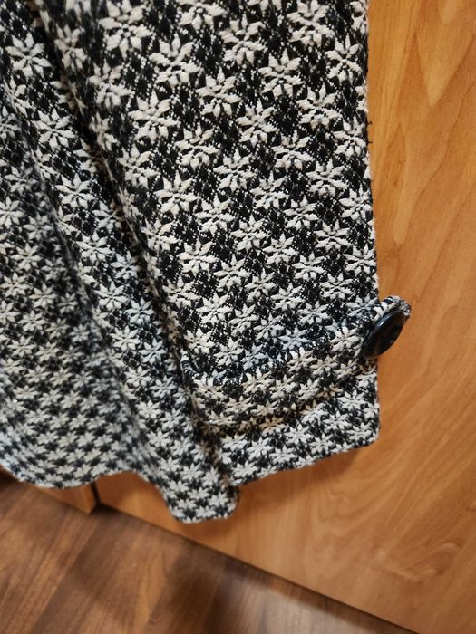 Pardesiu model  deosebit marimea M