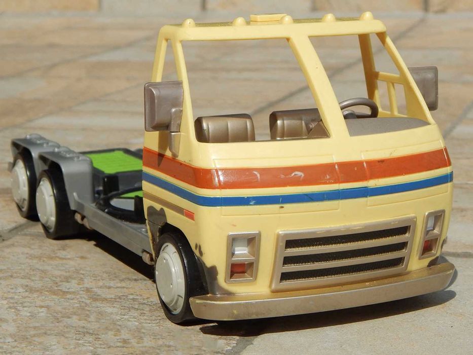 Jucarie autorulota Cartoon Network's Ben Ten RV plastic 30 cm