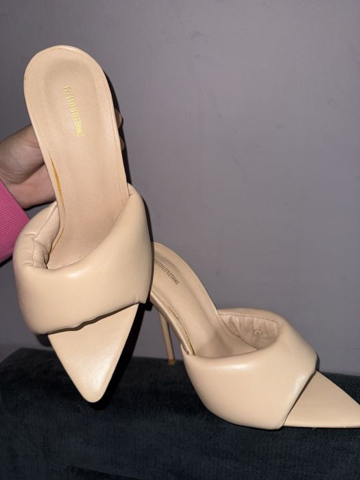 Pantofi cu toc PrettyLittleThing