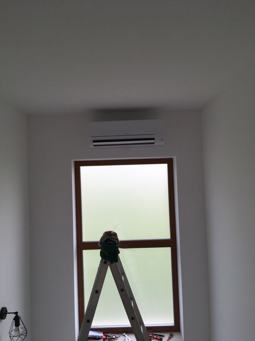 Montaj, service, igienizare, reparatii aer conditionat