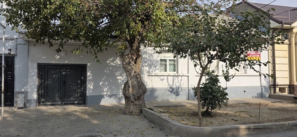 Кукча уй сотилади 3.54 Размер фасад 14мет 25.25