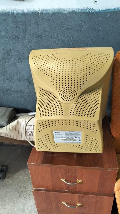 Манитор работает в хорошем состоянии