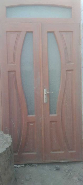 Дверь и окна деревянные