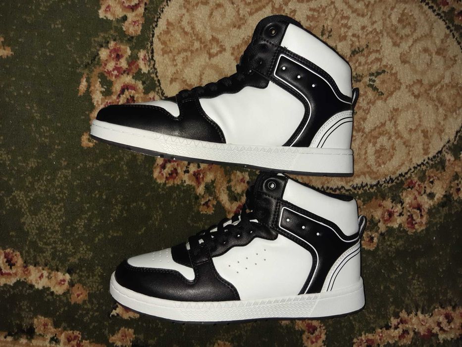 REDUCERE Sneakers adidasi noi Graceland 39