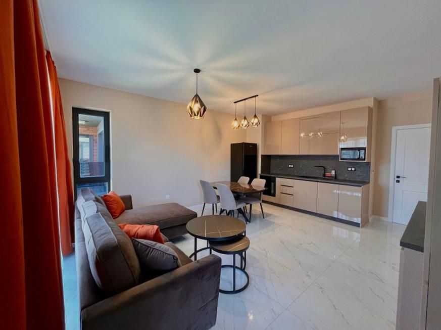 Дава се под наем Двустаен апартамент в София, Кръстова вада - 66 кв.м за 870 € - Снимка #2