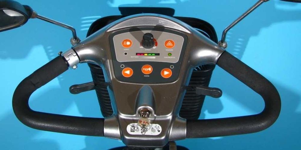 Scuter electric batrani/invalizi B+B Fortis - 6 km/h