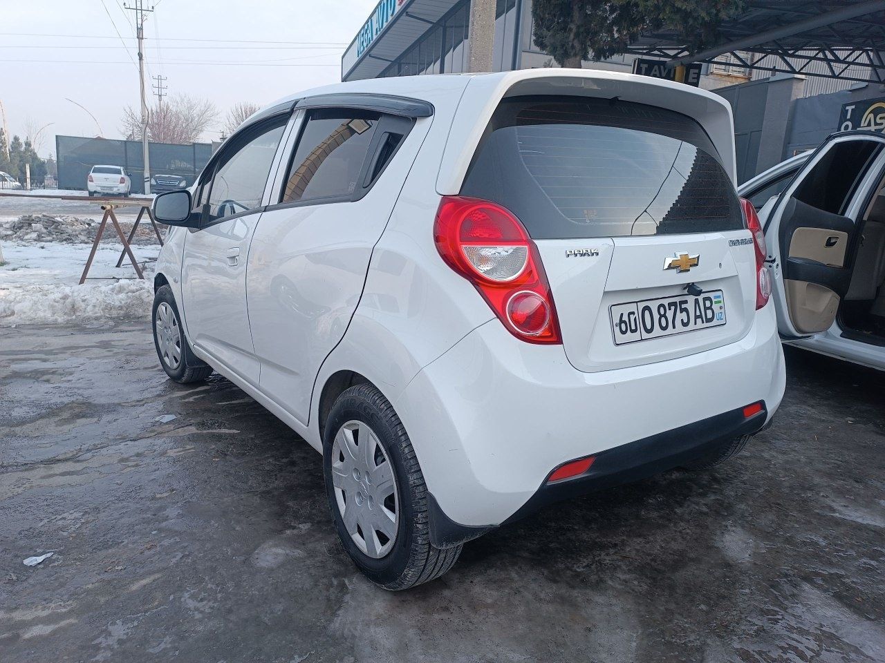 Spark Yili 2011 yurgani 493 ming