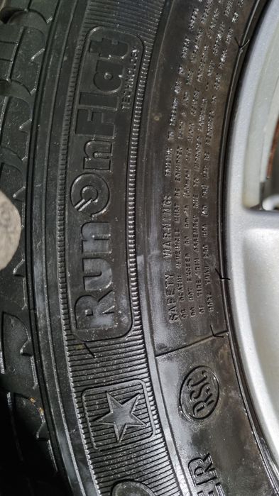 Jante aliaj si anvelope de iarna Goodyear 255/55R18 runflat