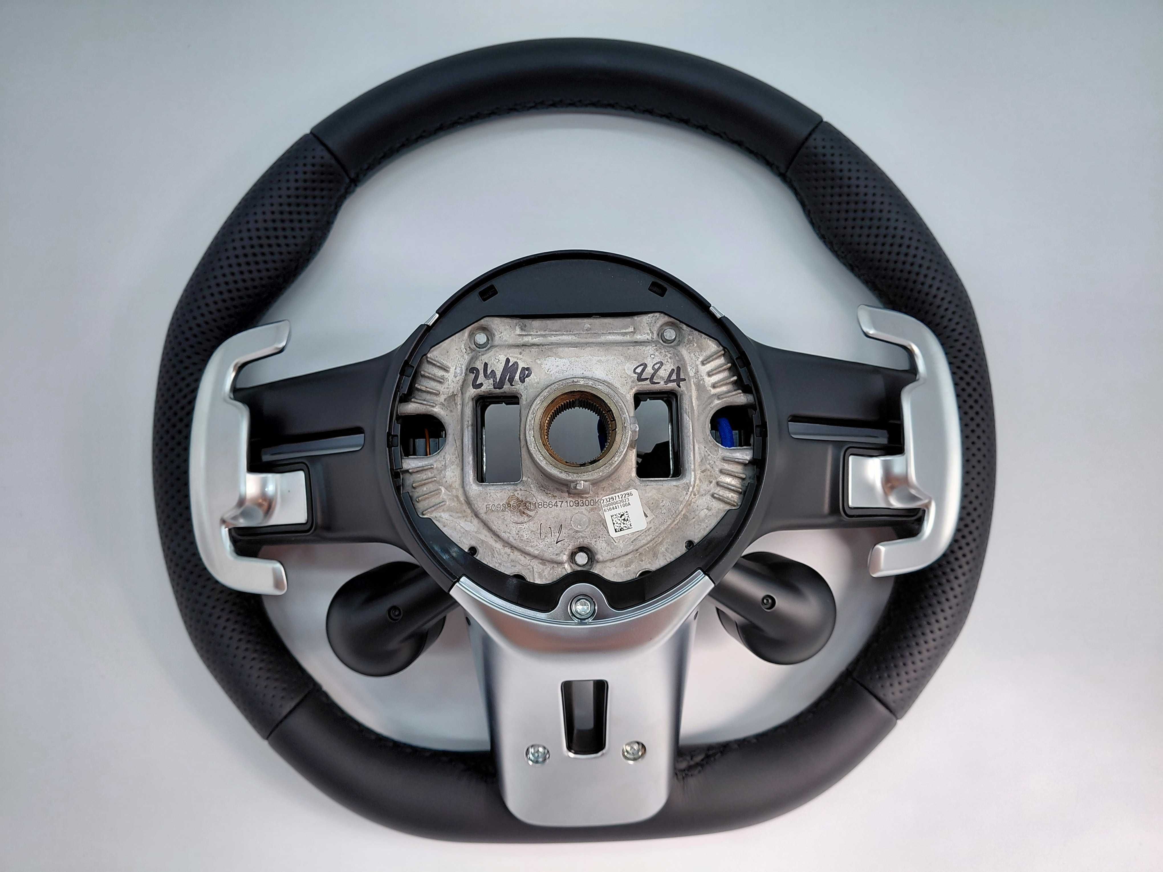 Нов Спортен Волан AMG Mercedes W206 W223 W213 W257 W167 W254 63 65
