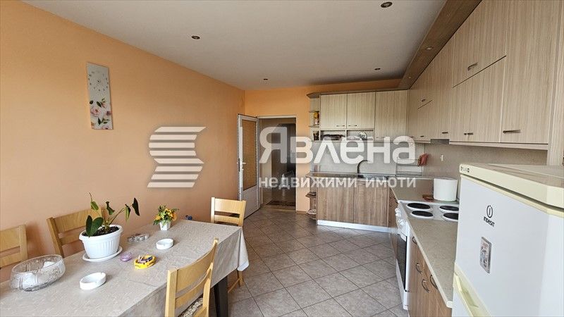 Продава се Промишлена сграда в с. Алдомировци, Област София-област - 7291 кв.м за 39 €/кв.м - Снимка #5