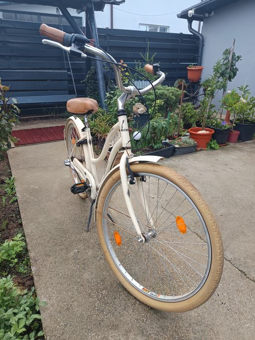 Vând 3 biciclete la preț de una