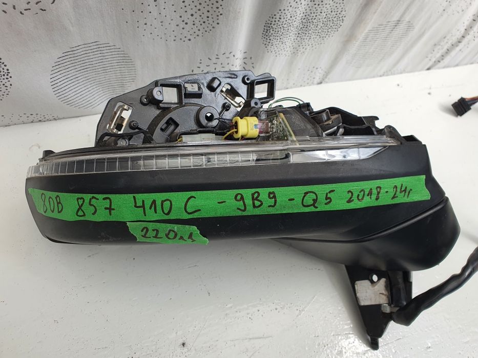 Огледало Audi Q5 2018/2024г 220лв