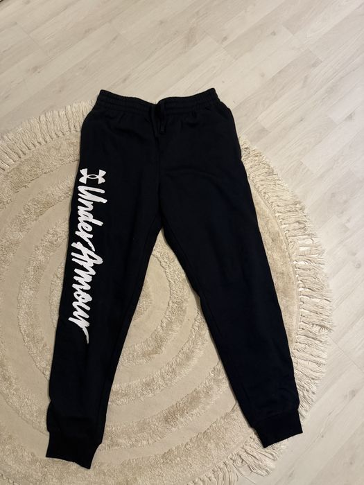 Haine under armour , nike si adidas