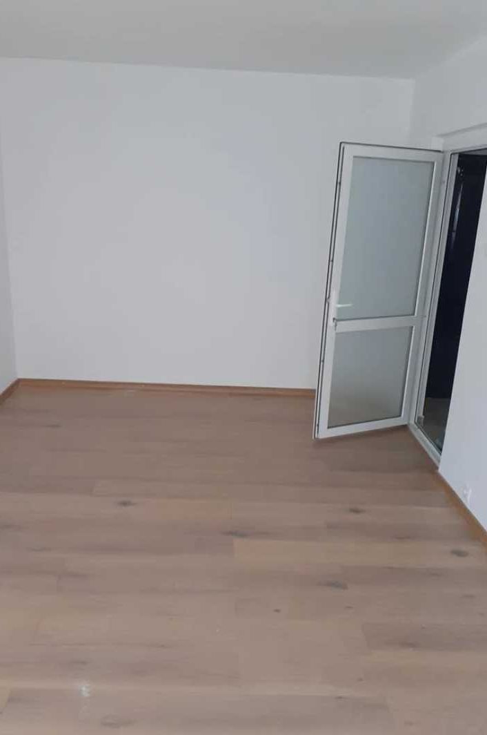 Apartament 2 camere renovat Drumul Taberei, bloc 1986