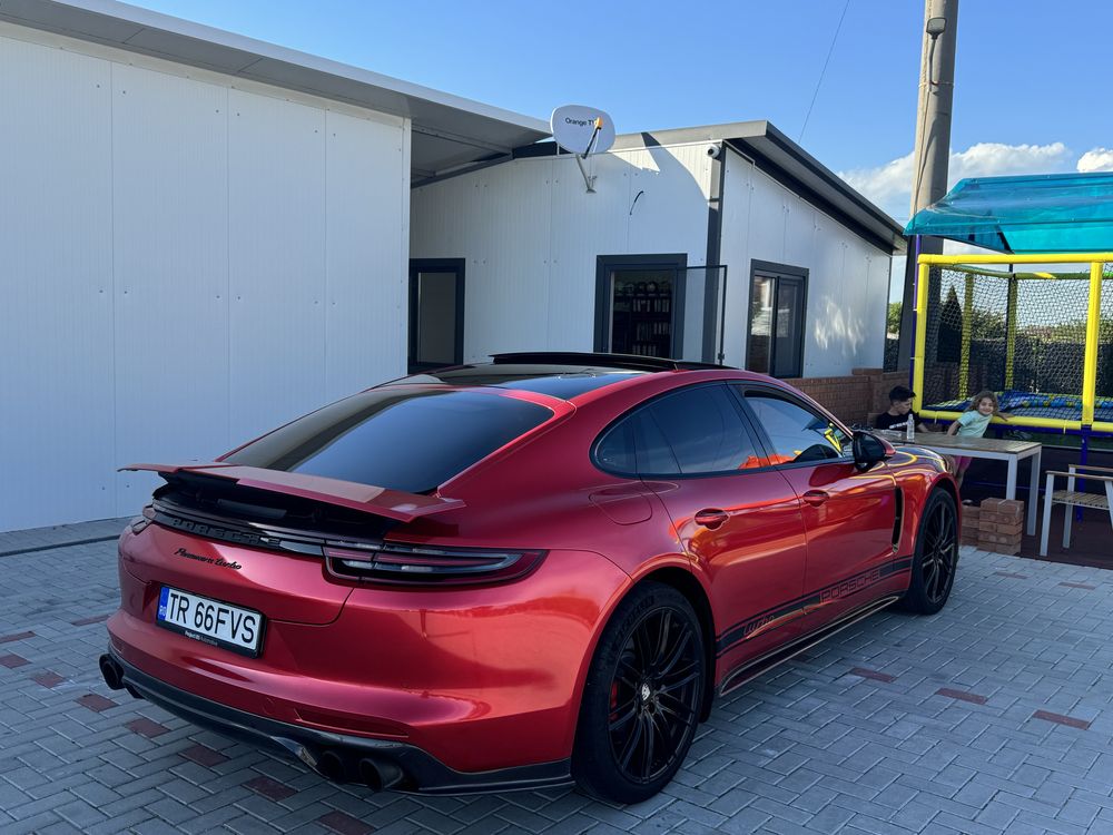 Porsche panamera turbo 4.0 V8 750cp