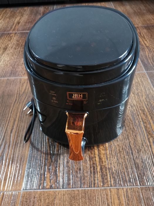 Friteuza cu aer cald