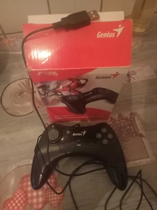 Gamepad Logitech F310, USB, compatibil PC plus USB PC Gamepad cu Turbo
