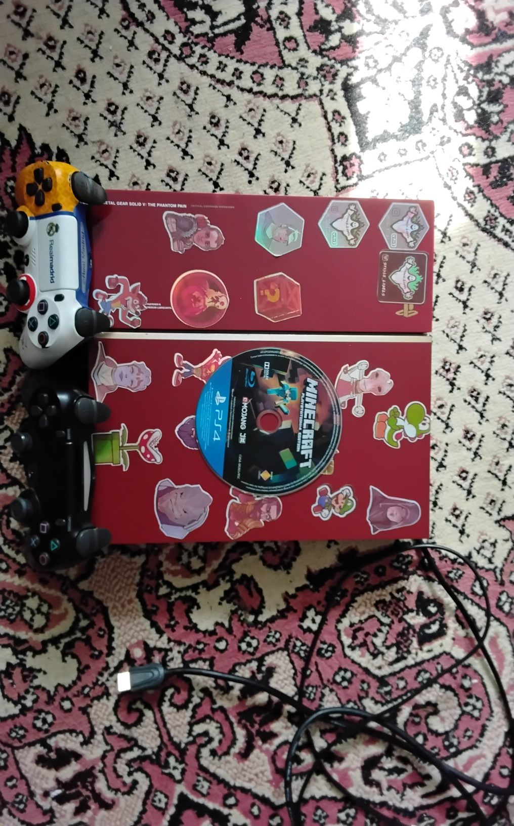 Ps4 fat  с 2 джостиками