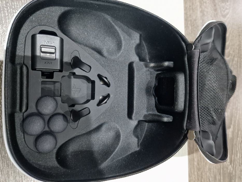 Vand controller ps5 edge ca nou