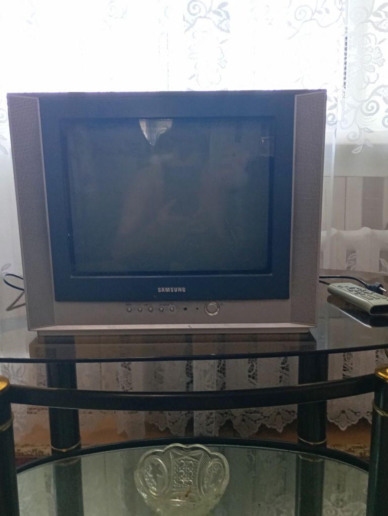Продаётся телевизор .
