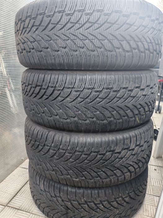 235 55 18 4buc iarnă noi Nokian,WR Suv4,2021