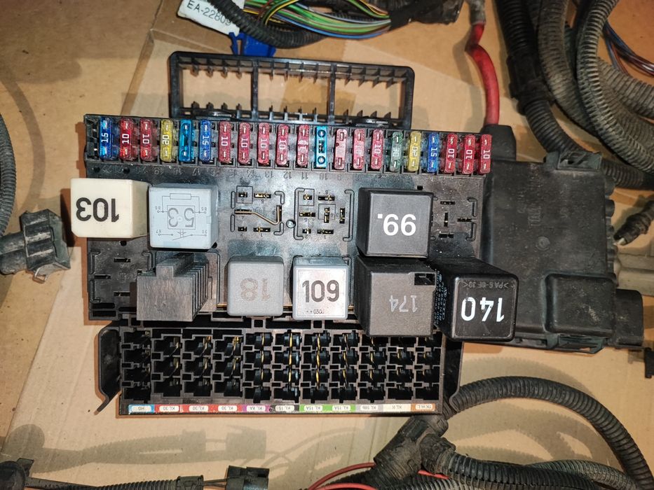 VW T4 panou siguranțe, cablaj, siguranțe baterie