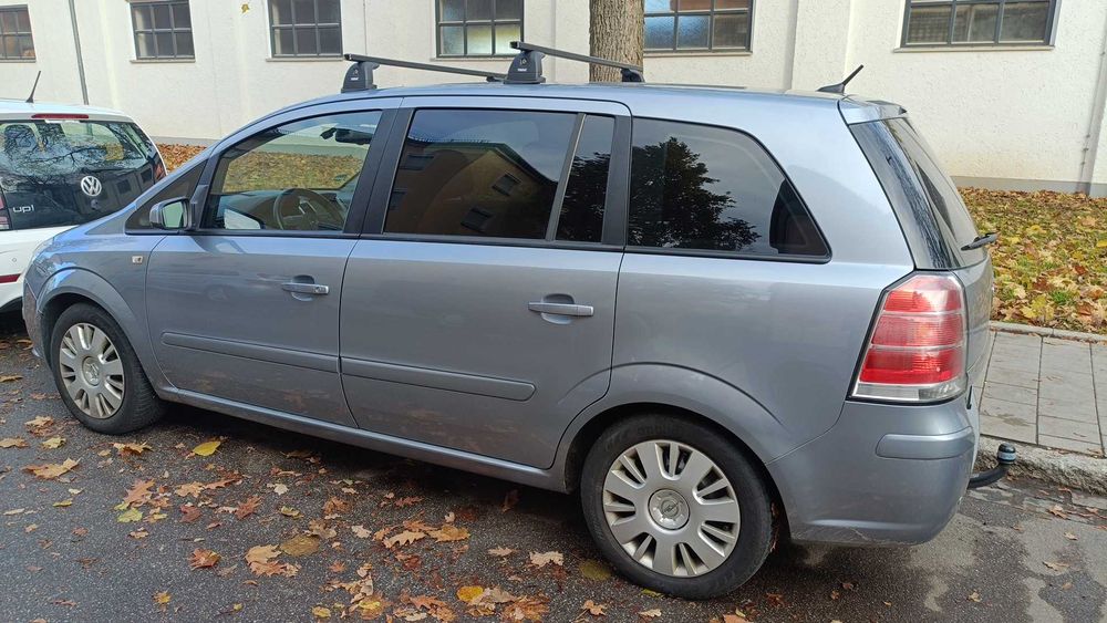 Opel Zafira B , 2007 , 7 locruri