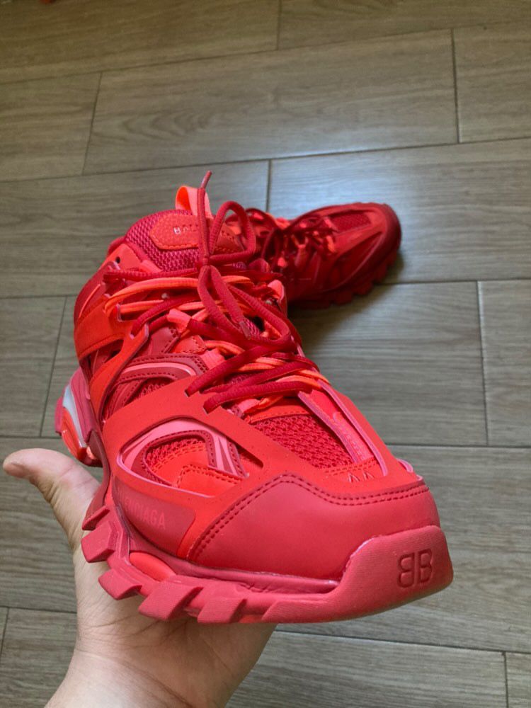 Balenciaga track red