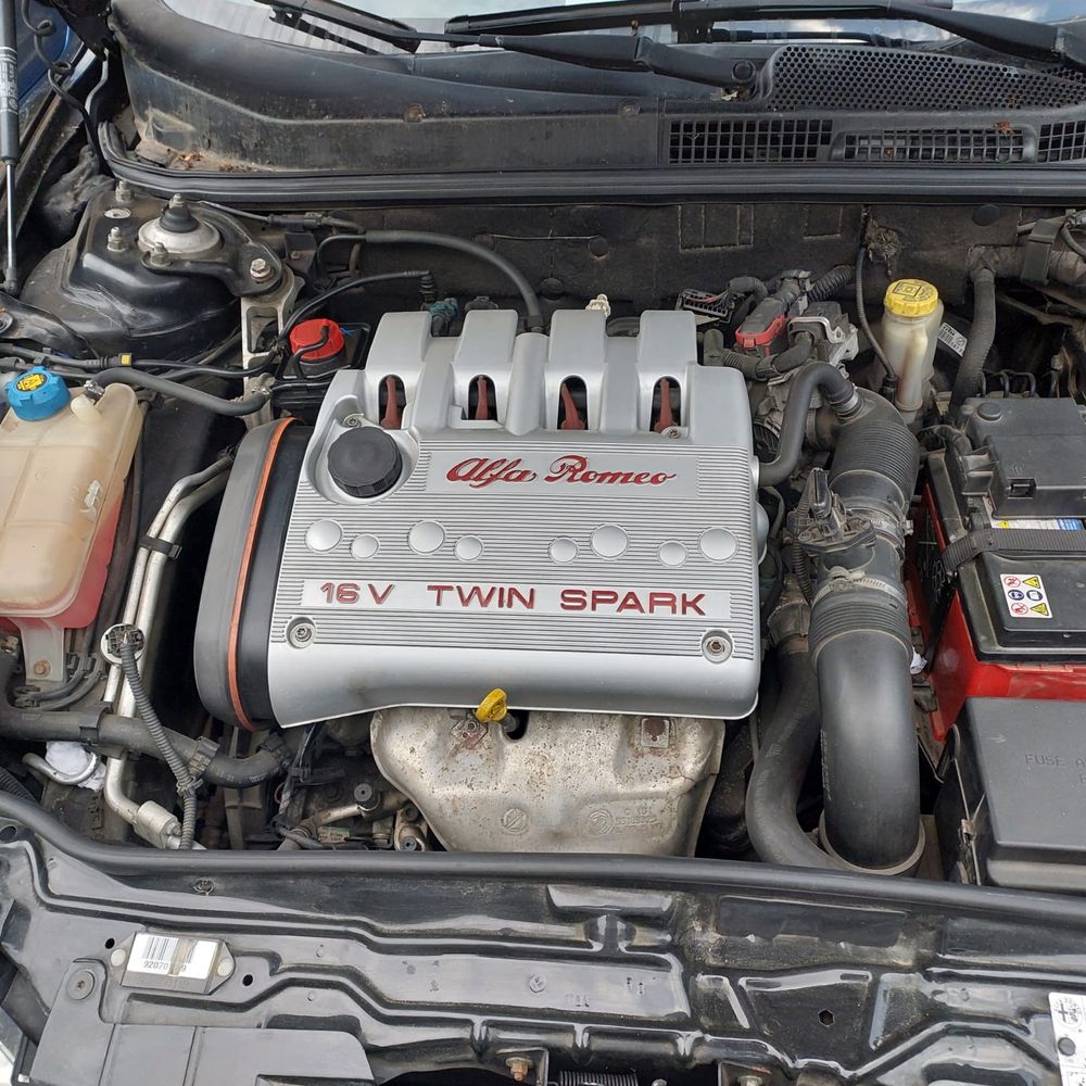 Vand Alfa Romeo 147 , 1.598 cm3, benzina, 120cp an 2007