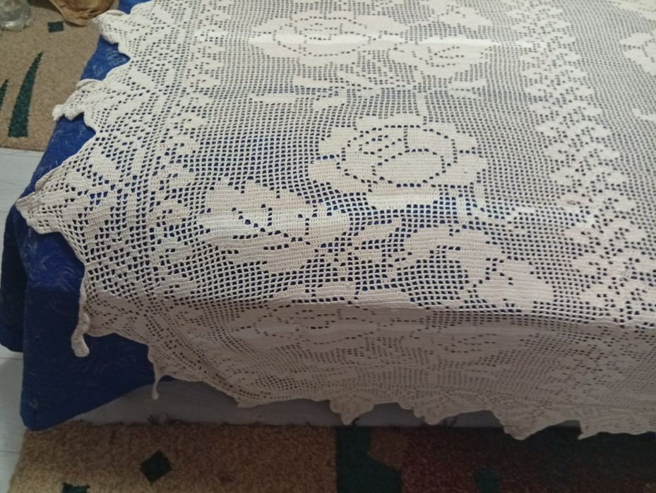 Vind cuvertura croșetată
