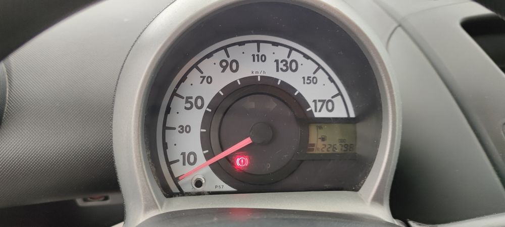 Toyota Aygo 1.0. 2011 год.