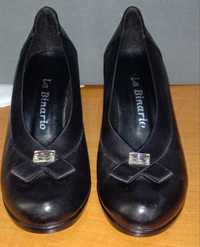 Новые модельные туфли р-р 38-39, черного цвета