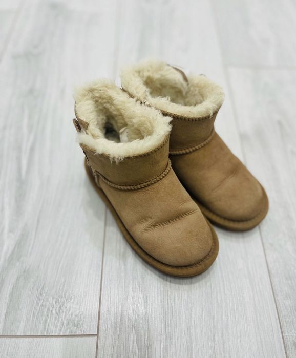 Уги 33 размер продам