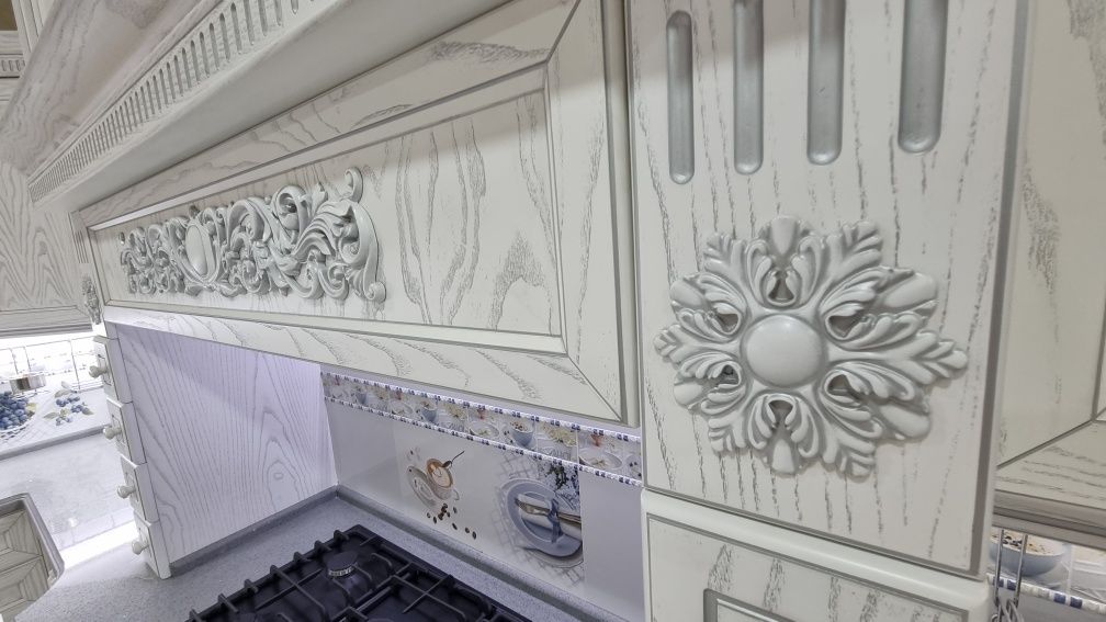 Продается Кухня с фасадами Шпон Ясень