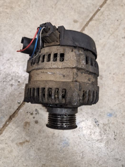 Alternator Ford Focus 2  motor 1.6 tdci