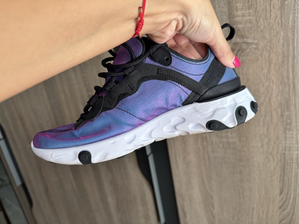 Дамски маратонки Nike
