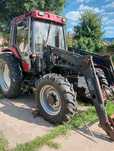Vând sau schimb Tractor cu încărcător case