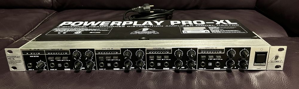 Behringer Powerplay Pro Xl