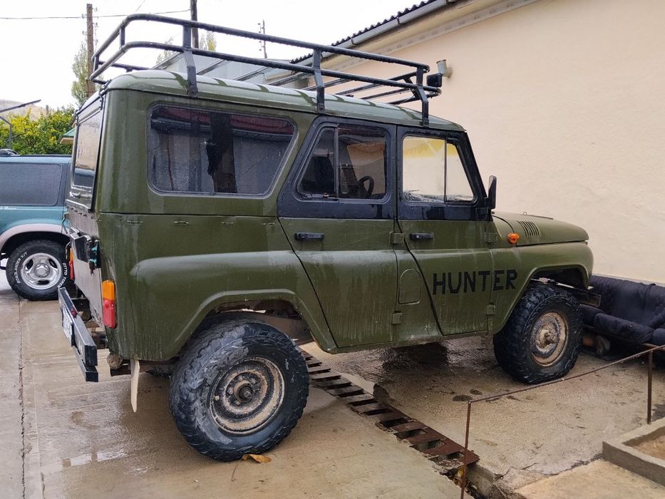 УАЗ сотилади ...