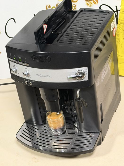 Кафемашина кафе автомат delonghi magnifica с гаранция