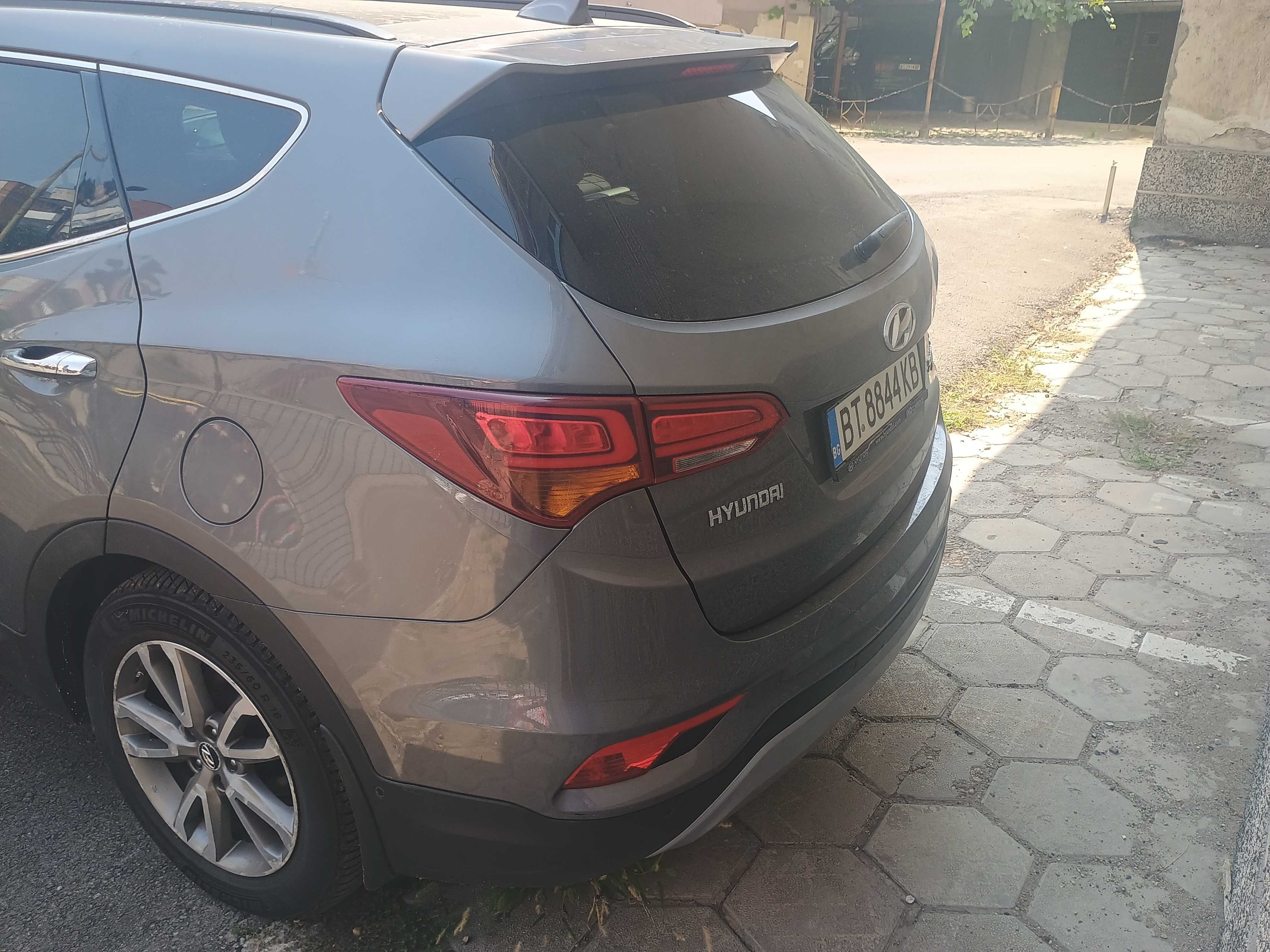 Продава се лек автомобил Hyundai Santa Fe, 2016 г.