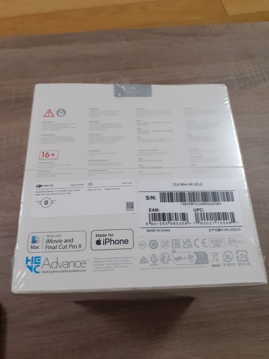 DJI Mini 4K este o drona compacta si usor de utilizat, cu o greutate d