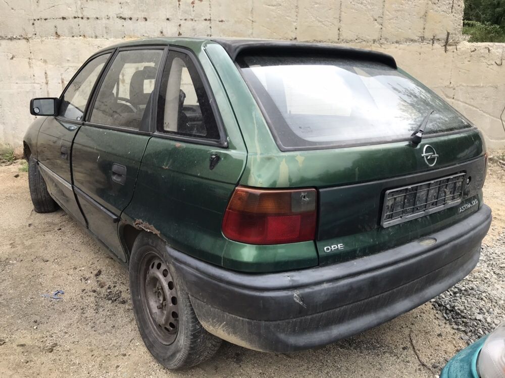 Opel Astra f 1.7td На Части