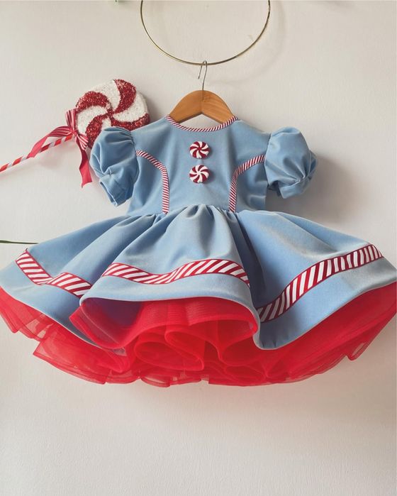 Vand rochita catifea stare perfecta - 4-5 ani