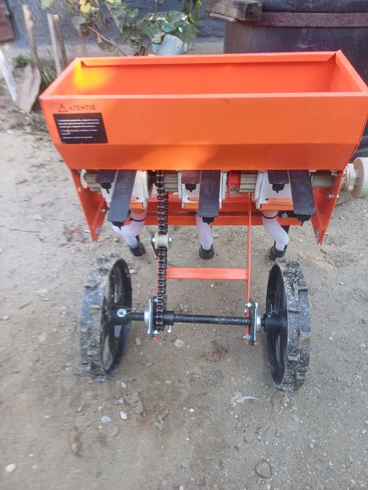 Vand semănătoare ceapa/usturoi